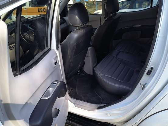 MITSUBISHI-L200 TRITON-3.5 HPE 4X4 CD V6 24V FLEX 4P AUTOMÁTICO MITSUBISHI-L200 TRITON-2012