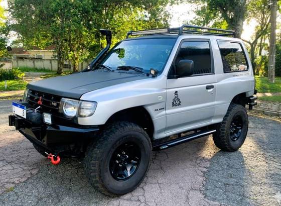 MITSUBISHI PAJERO 3.0 GLS-B 4X4 V6 24V GASOLINA 2P AUTOMÁTICO