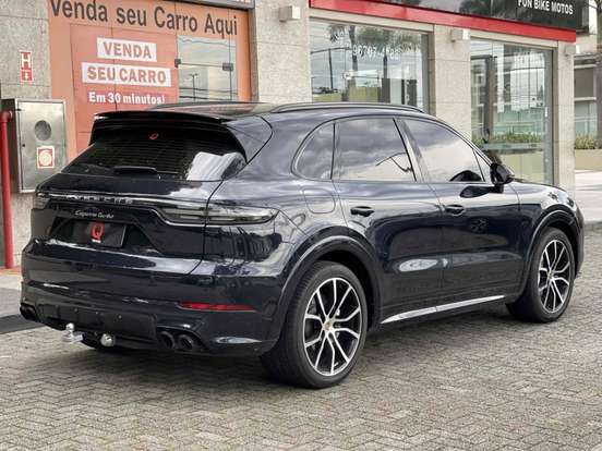 PORSCHE-CAYENNE-2018