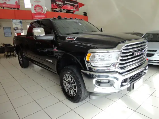 RAM 3500 6.7 I6 TURBO DIESEL LIMITED LONGHORN CD 4X4  AUTOMÁTICO