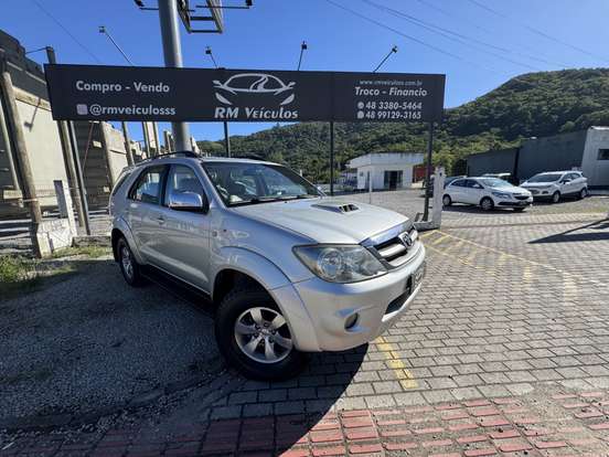 TOYOTA-HILUX SW4-3.0 SRV 4X4 16V TURBO INTERCOOLER DIESEL 4P AUTOMÁTICO TOYOTA-HILUX SW4-2007