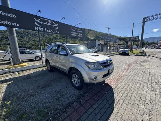 TOYOTA-HILUX SW4-3.0 SRV 4X4 16V TURBO INTERCOOLER DIESEL 4P AUTOMÁTICO TOYOTA-HILUX SW4-2007