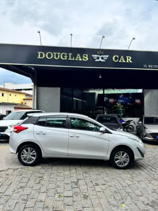 TOYOTA YARIS 1.5 16V FLEX XL PLUS CONNECT MULTIDRIVE TOYOTA YARIS 1.5 16V FLEX XL PLUS CONNECT MULTIDRIVE