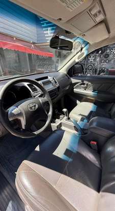 TOYOTA-HILUX-2014