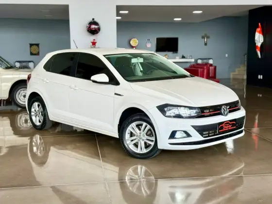 VOLKSWAGEN POLO 1.0 200 TSI COMFORTLINE AUTOMÁTICO