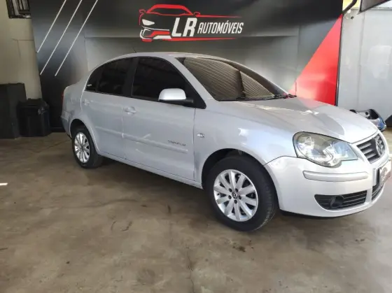VOLKSWAGEN POLO SEDAN 1.6 MI 8V FLEX 4P MANUAL