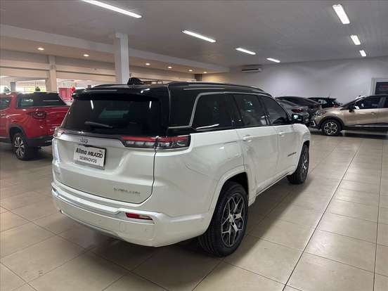 JEEP-COMMANDER-2022
