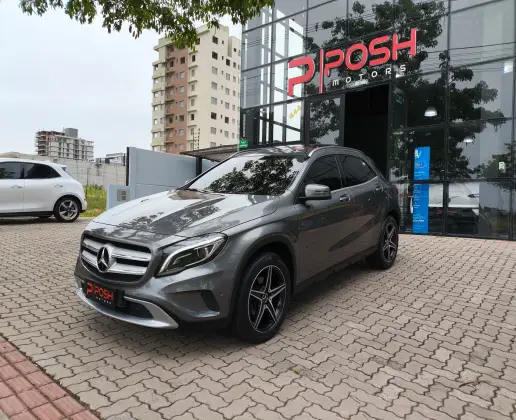 MERCEDES-BENZ GLA 200 1.6 CGI VISION 16V TURBO FLEX 4P AUTOMÁTICO MERCEDES-BENZ GLA 200 1.6 CGI VISION 16V TURBO FLEX 4P AUTOMÁTICO