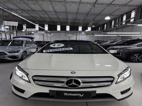 MERCEDES-BENZ-GLA 250-2017