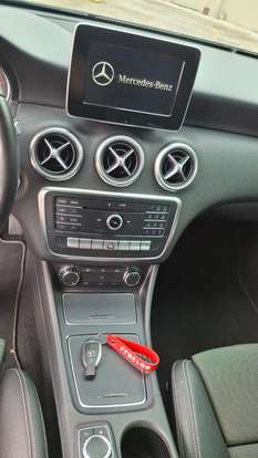MERCEDES-BENZ-A 200-2016