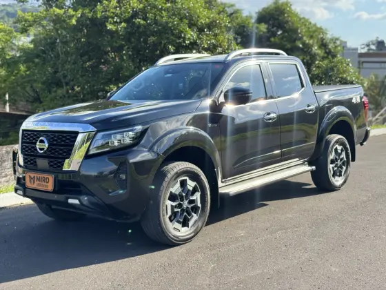 NISSAN FRONTIER 2.3 16V TURBO DIESEL PLATINUM CD 4X4 AUTOMÁTICO NISSAN FRONTIER 2.3 16V TURBO DIESEL PLATINUM CD 4X4 AUTOMÁTICO