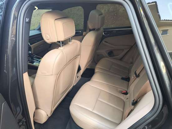 PORSCHE-MACAN-2021