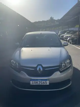 RENAULT SANDERO 1.0 EXPRESSION 16V FLEX 4P MANUAL RENAULT SANDERO 1.0 EXPRESSION 16V FLEX 4P MANUAL