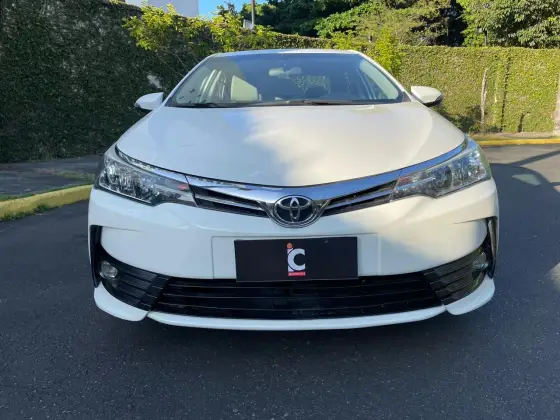 TOYOTA COROLLA 1.8 GLI 16V FLEX 4P AUTOMÁTICO TOYOTA COROLLA 1.8 GLI 16V FLEX 4P AUTOMÁTICO