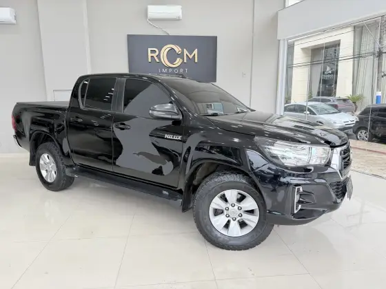 TOYOTA HILUX 2.8 SR 4X4 CD 16V DIESEL 4P AUTOMÁTICO
