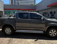 TOYOTA HILUX 3.0 SRV 4X4 CD 16V TURBO INTERCOOLER DIESEL 4P AUTOMÁTICO TOYOTA HILUX 3.0 SRV 4X4 CD 16V TURBO INTERCOOLER DIESEL 4P AUTOMÁTICO