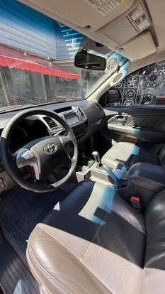 TOYOTA-HILUX-2014