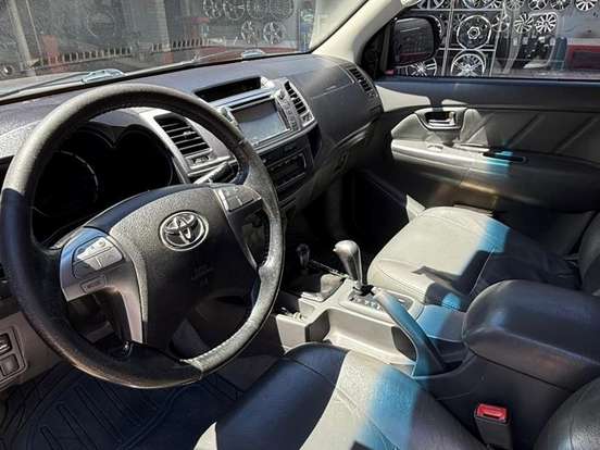 TOYOTA-HILUX-3.0 SRV 4X4 CD 16V TURBO INTERCOOLER DIESEL 4P AUTOMÁTICO TOYOTA-HILUX-2014