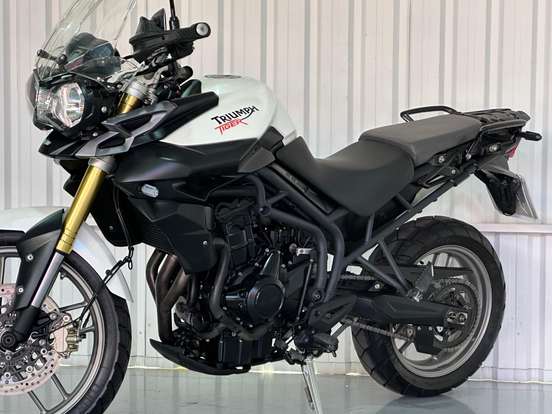 TRIUMPH-TIGER 800 ABS TRIUMPH-TIGER 800 ABS-2014