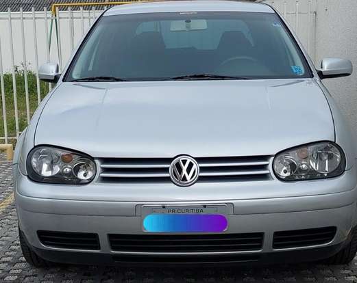VOLKSWAGEN-GOLF-2004