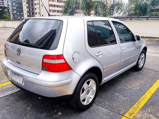 VOLKSWAGEN-GOLF-1.6 MI GENERATION 8V GASOLINA 4P MANUAL VOLKSWAGEN-GOLF-2004