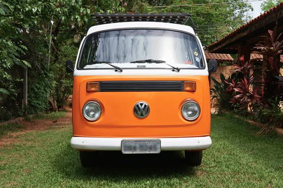 Volkswagen Kombi 1.6 STD 8V Gasolina 3P Manual