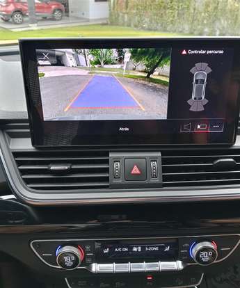 AUDI-Q5-2021