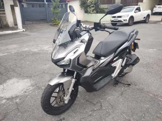 HONDA ADV 