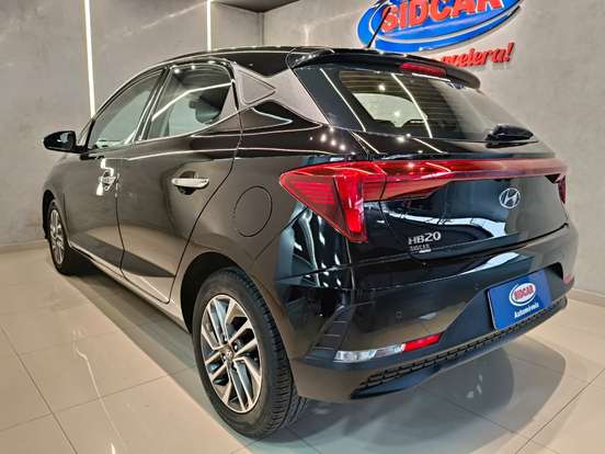 HYUNDAI-HB20-2024