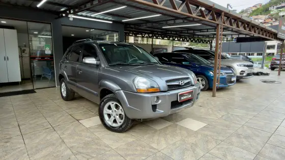 HYUNDAI TUCSON 2.0 MPFI GLS 16V 143CV 2WD FLEX 4P AUTOMÁTICO
