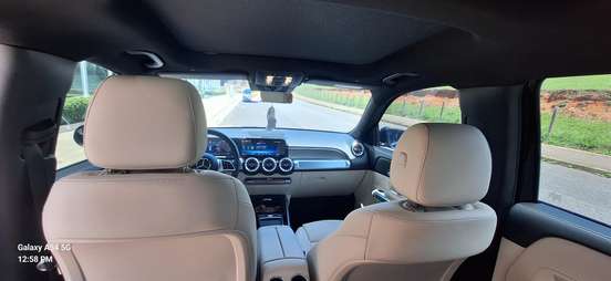 MERCEDES-BENZ-GLB 200-2023