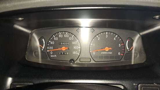 MITSUBISHI-L200-2010