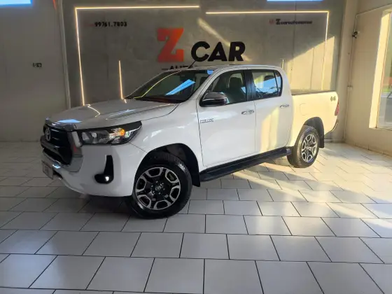 TOYOTA HILUX 2.8 D-4D TURBO DIESEL CD SRV 4X4 AUTOMÁTICO