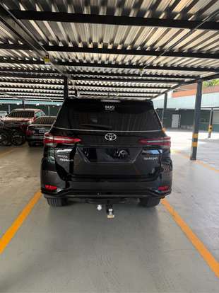 TOYOTA-HILUX SW4-2022