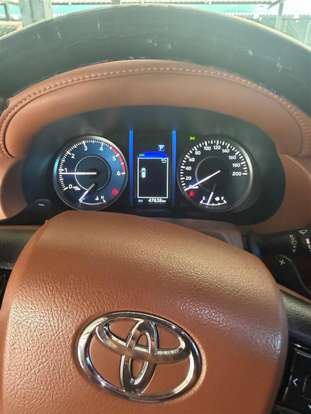 TOYOTA-HILUX SW4-2022