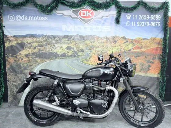 TRIUMPH STREET TWIN 