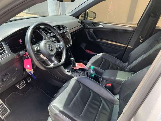 VOLKSWAGEN-TIGUAN-2020