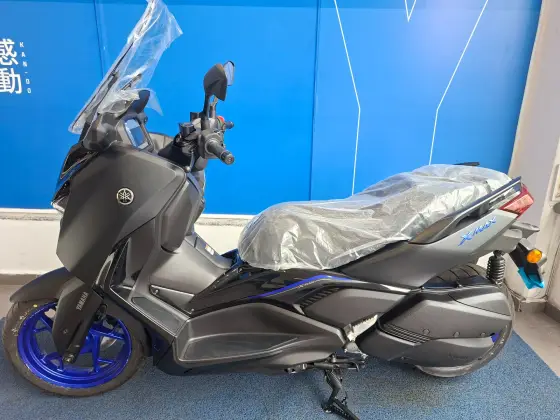 YAMAHA XMAX 300 CONNECTED ABS 