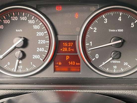 BMW-325i-2.5 SEDAN 24V GASOLINA 4P AUTOMÁTICO BMW-325i-2011