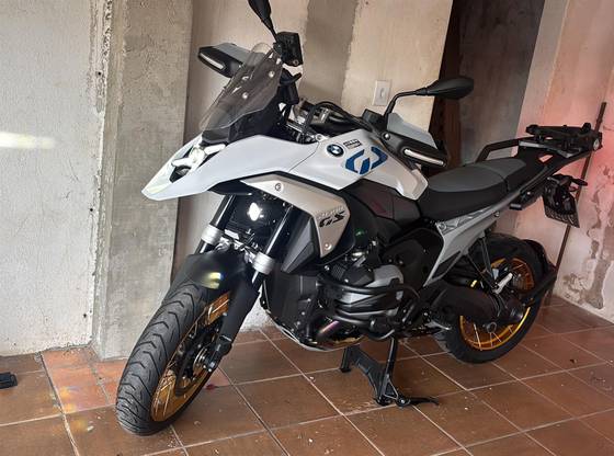 BMW R 1300 GS PLUS 
