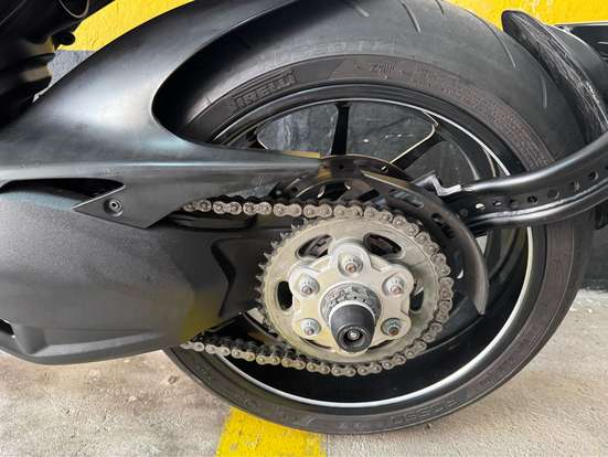 DUCATI-DIAVEL CARBON DUCATI-DIAVEL CARBON-2012