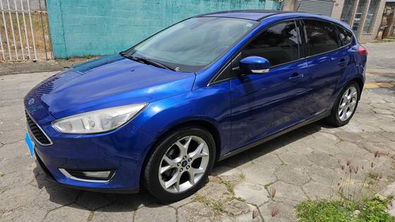 FORD FOCUS 2.0 SE PLUS 16V FLEX 4P POWERSHIFT