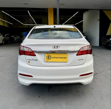 HYUNDAI HB20S 1.6 COMFORT PLUS 16V FLEX 4P AUTOMÁTICO HYUNDAI HB20S 1.6 COMFORT PLUS 16V FLEX 4P AUTOMÁTICO