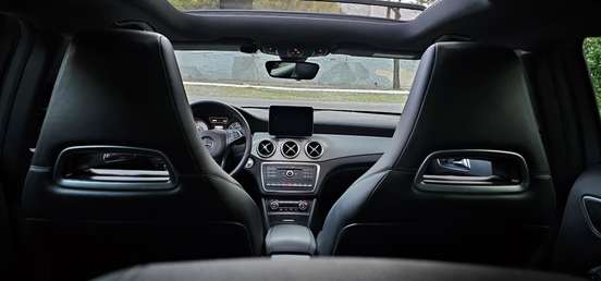 MERCEDES-BENZ-GLA 250-2017