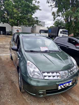 NISSAN-LIVINA-1.8 S 16V FLEX 4P AUTOMÁTICO NISSAN-LIVINA-2012