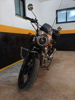 ROYAL ENFIELD-INTERCEPTOR-2023