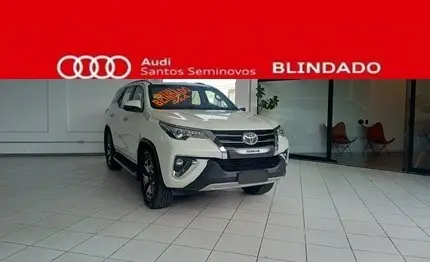 TOYOTA HILUX SW4 2.8 SRX DIAMOND 4X4 7 LUGARES 16V TURBO INTERCOOLER DIESEL 4P AUTOMÁTICO TOYOTA HILUX SW4 2.8 SRX DIAMOND 4X4 7 LUGARES 16V TURBO INTERCOOLER DIESEL 4P AUTOMÁTICO