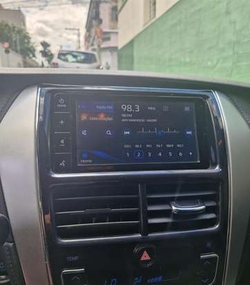 TOYOTA-YARIS-2019