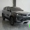 TOYOTA HILUX SW4 2.8 D-4D TURBO DIESEL SRX PLATINUM 7L 4X4 AUTOMÁTICO TOYOTA HILUX SW4 2.8 D-4D TURBO DIESEL SRX PLATINUM 7L 4X4 AUTOMÁTICO