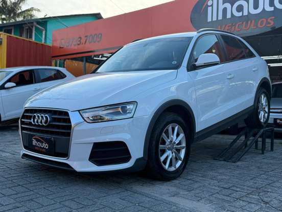 AUDI-Q3-2015